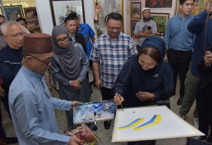Pemangku Raja Perlis lawat Halal Science Center, Nikachi Art Gallery, muzium di Pattani